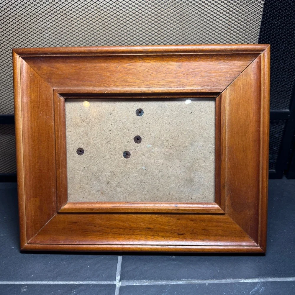 Philip Whitney Ltd Weston Dark Cherry Wood 5x7 Picture Frame 78057 Simplicity